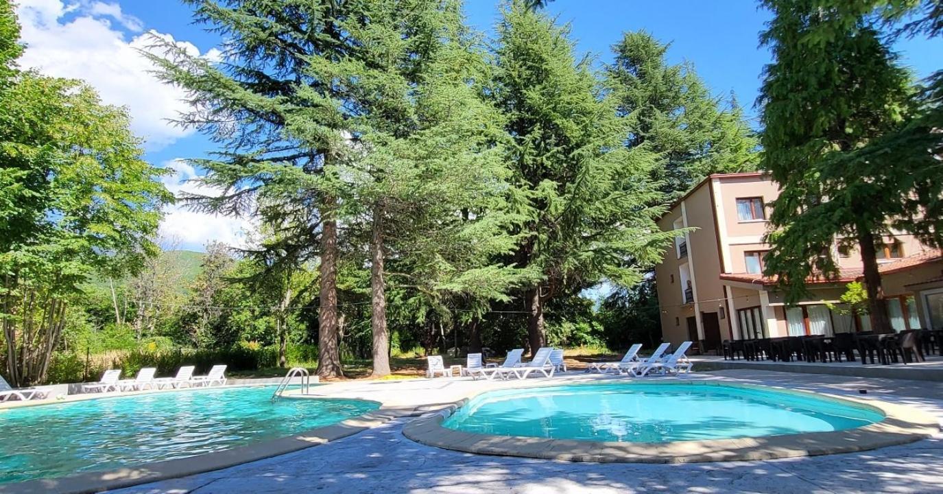 Mayberry Lake - Villa Medijapark เพรตอร์ ภายนอก รูปภาพ